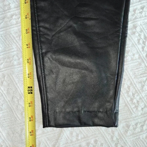 Vince Camuto Faux Leather Pants Sz Large NWT - Picture 5 of 6